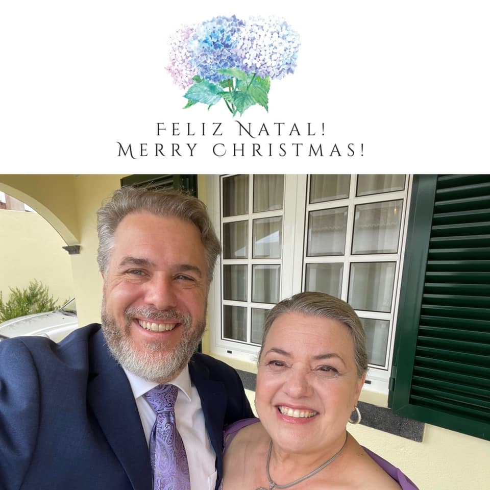 Maria and her husband Bob wishing you a Feliz Natal!